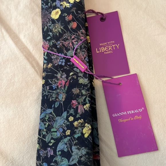Gianni Feraud Liberty Fabric Ties - Picture 2 of 9